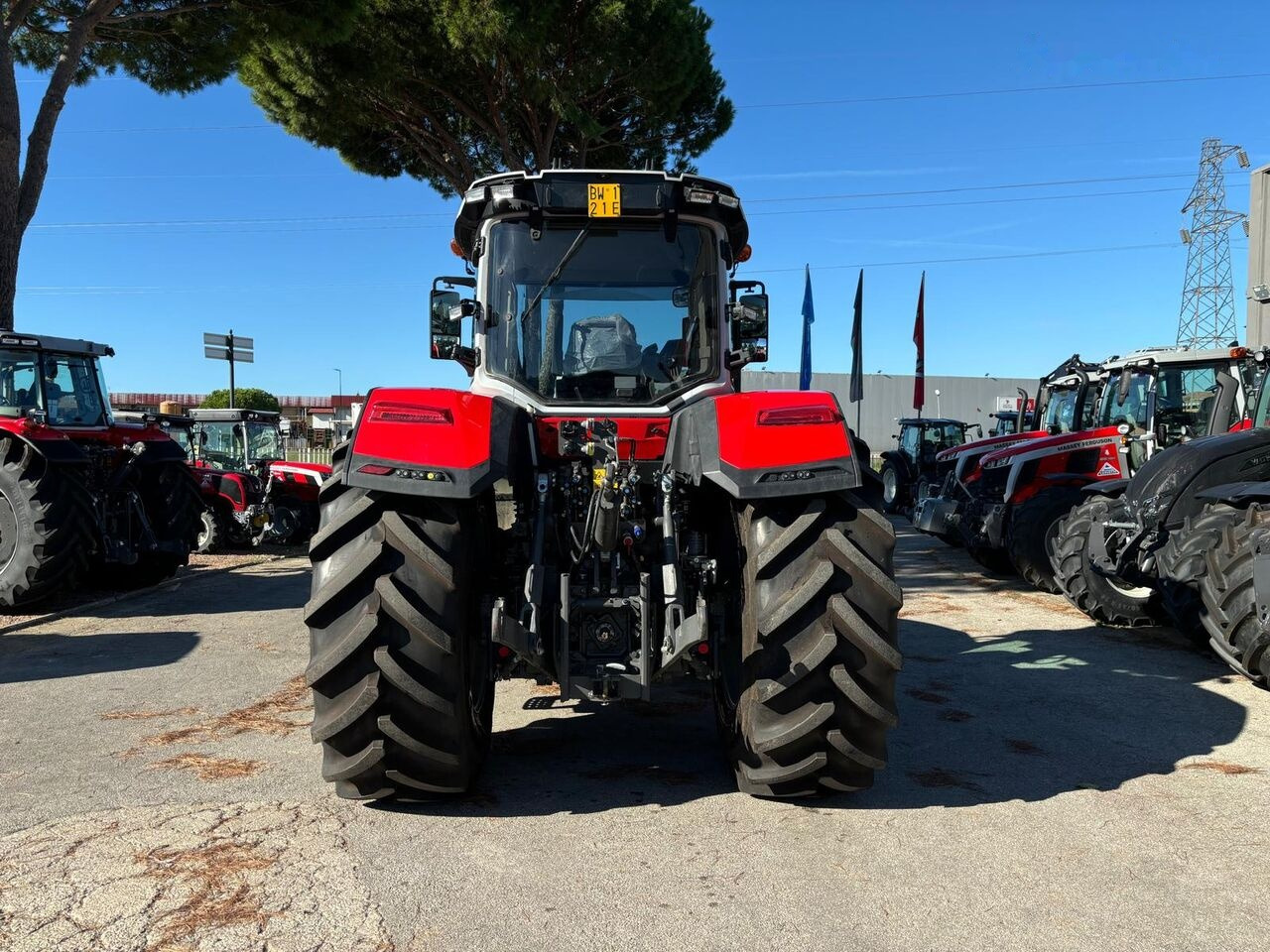 Massey Ferguson 8S.265 E-POWER - Farm tractor: picture 4 Massey Ferguson 8S.265 E-POWER - Farm tractor: picture 4