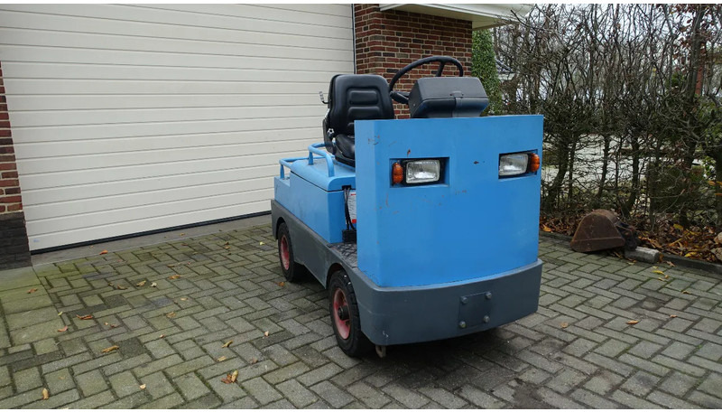 Hako Sherpa S/5 48Volt met acculader - Tow tractor: picture 2 Hako Sherpa S/5 48Volt met acculader - Tow tractor: picture 2