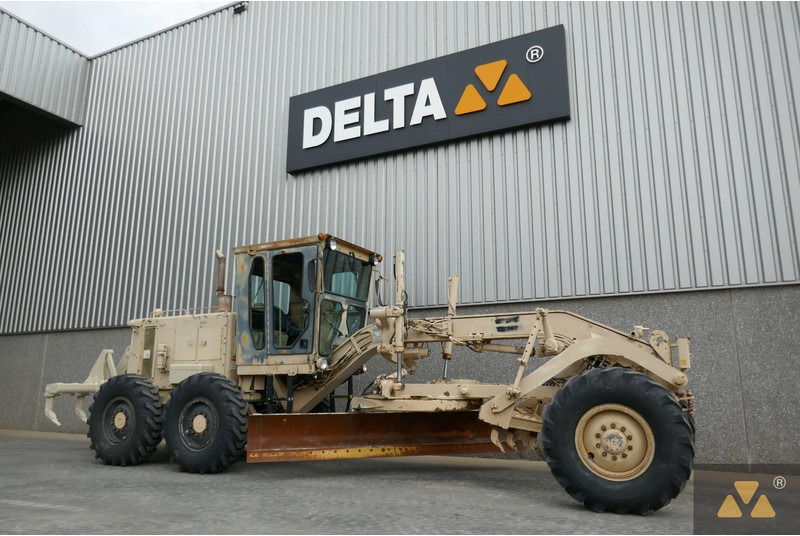 Caterpillar 130G Ex-army - Grader: picture 3 Caterpillar 130G Ex-army - Grader: picture 3