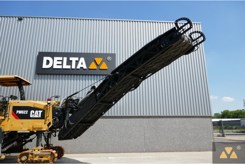 Asphalt machine Caterpillar PM622: picture 17