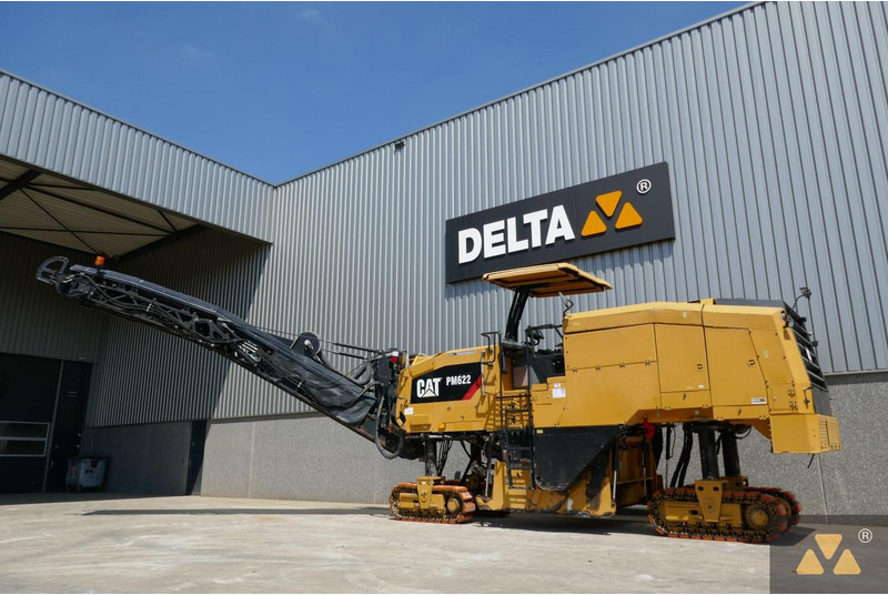 Asphalt machine Caterpillar PM622: picture 7