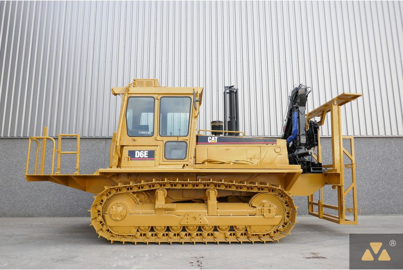 Caterpillar D6E Welding Tractor - Construction machinery: picture 2 Caterpillar D6E Welding Tractor - Construction machinery: picture 2