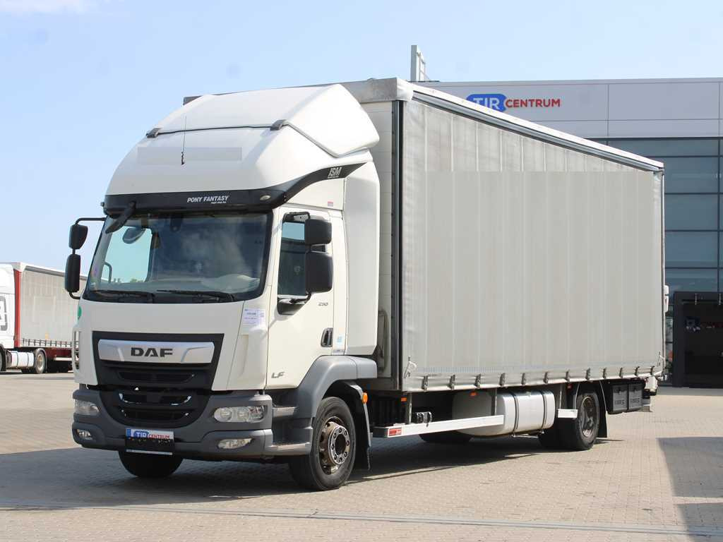 DAF LF 290 FA, EURO 6, SLEEPING BODY - Curtainsider truck: picture 1 DAF LF 290 FA, EURO 6, SLEEPING BODY - Curtainsider truck: picture 1