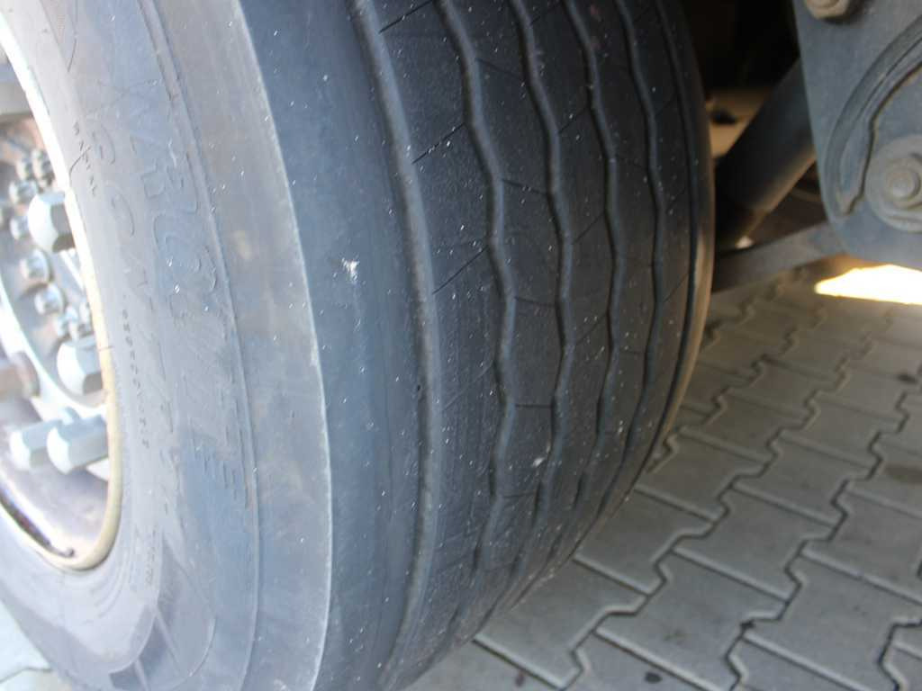 Curtainsider semi-trailer Krone SD, LOWDECK, LIFTING AXLE, MULTILOCK, LIFTING ROOF: picture 10 Curtainsider semi-trailer Krone SD, LOWDECK, LIFTING AXLE, MULTILOCK, LIFTING ROOF: picture 10