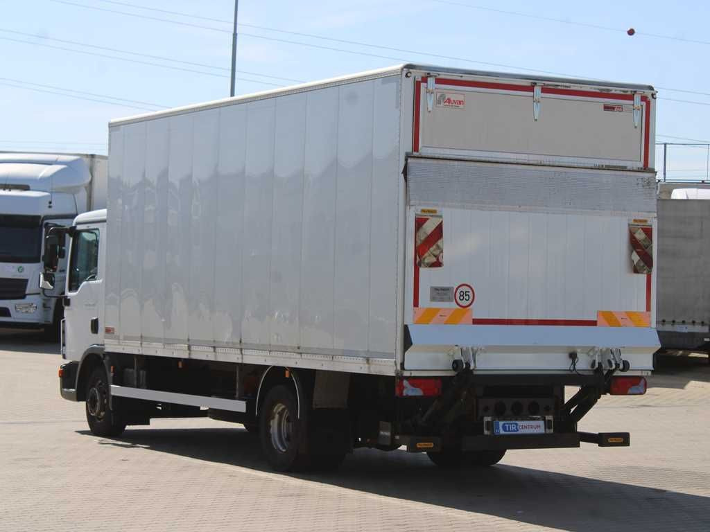 MAN TGL 12.220, HYDRAULIC FRONT, EURO 6 - Box truck: picture 4 MAN TGL 12.220, HYDRAULIC FRONT, EURO 6 - Box truck: picture 4