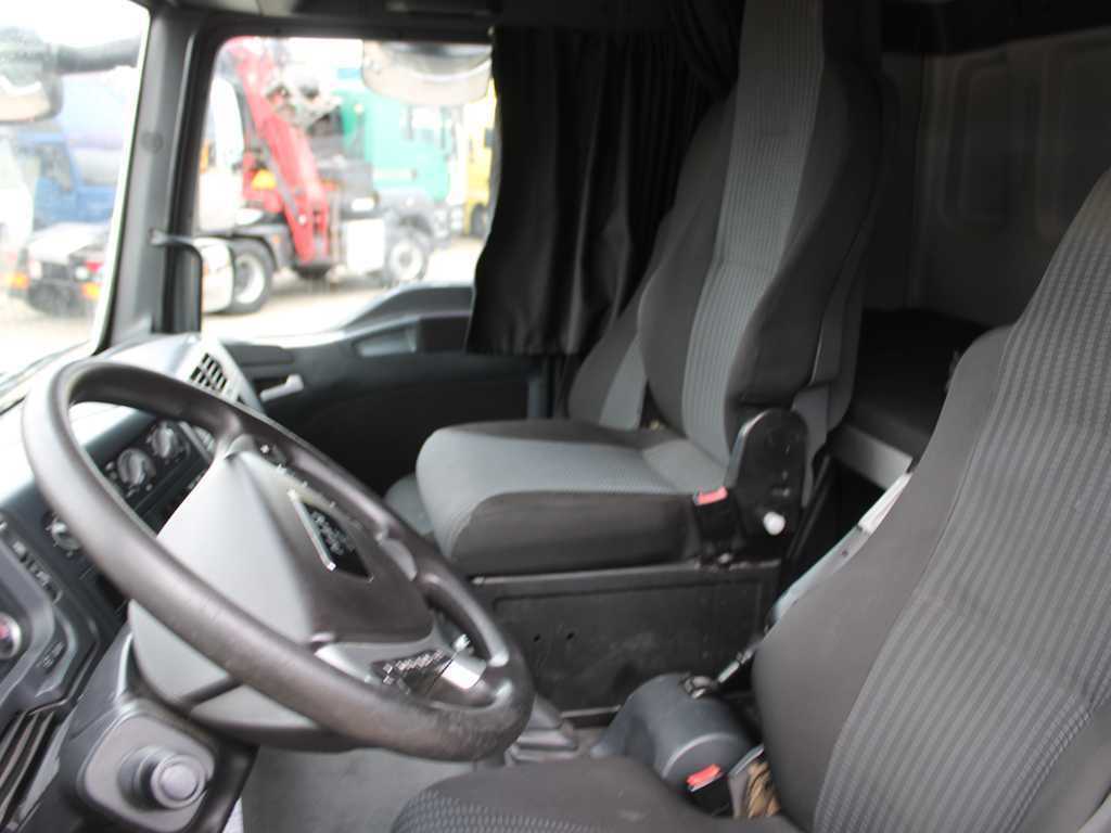 Leasing of  MAN TGL 8.220, EURO 5, SIDEBOARD, TIRES 80%, HYDRAULIC ARM TLC_38A.3 MAN TGL 8.220, EURO 5, SIDEBOARD, TIRES 80%, HYDRAULIC ARM TLC_38A.3: picture 13 Leasing of  MAN TGL 8.220, EURO 5, SIDEBOARD, TIRES 80%, HYDRAULIC ARM TLC_38A.3 MAN TGL 8.220, EURO 5, SIDEBOARD, TIRES 80%, HYDRAULIC ARM TLC_38A.3: picture 13