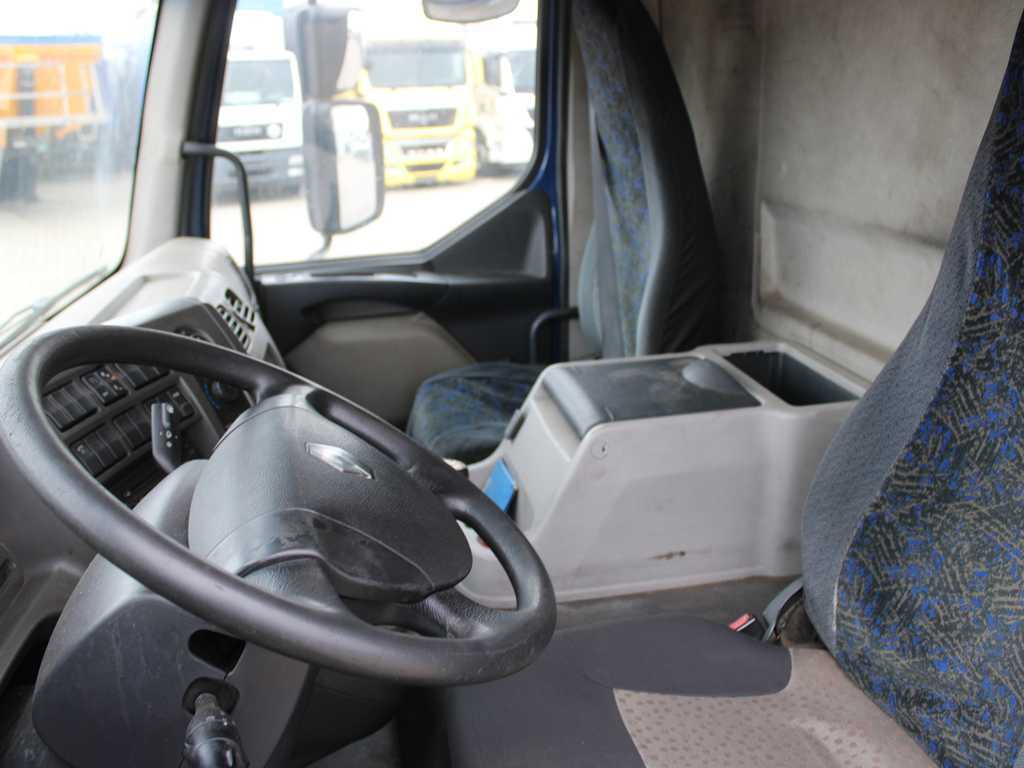 Box truck Renault MIDLUM 160.10, EURO 4, HYDRAULIC FRONT, TIRE 80%: picture 9 Box truck Renault MIDLUM 160.10, EURO 4, HYDRAULIC FRONT, TIRE 80%: picture 9