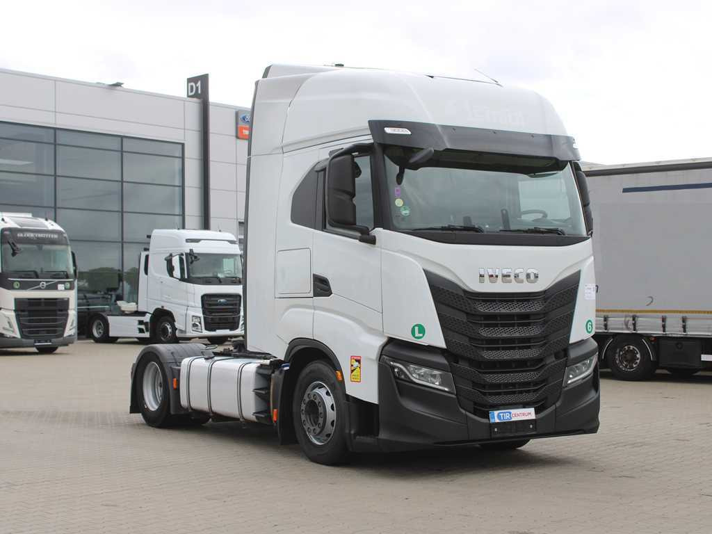 Iveco S-WAY 480, EURO 6, RETARDER, NAVIGATION, INDEPENDENT AIR CONDITIONING - Tractor unit: picture 3 Iveco S-WAY 480, EURO 6, RETARDER, NAVIGATION, INDEPENDENT AIR CONDITIONING - Tractor unit: picture 3