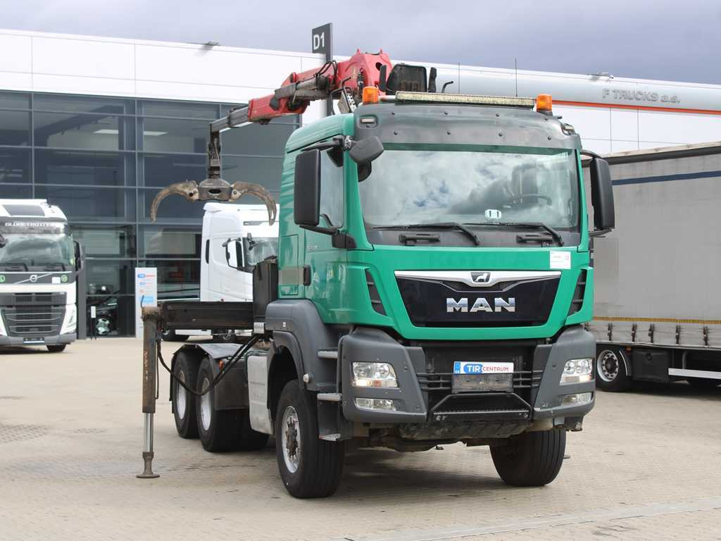 MAN TGS 33.500, 6X6, EURO 6, RETARDER, PALFINGER HYDRAULIC ARM Q170Z96 - Tractor unit: picture 3 MAN TGS 33.500, 6X6, EURO 6, RETARDER, PALFINGER HYDRAULIC ARM Q170Z96 - Tractor unit: picture 3