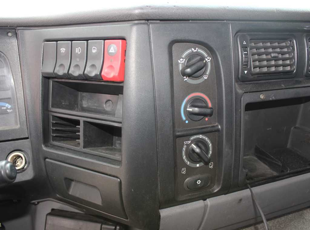 Tractor unit Renault PREMIUM ROUTE 420 DCI ENGINE BROKEN!!: picture 9