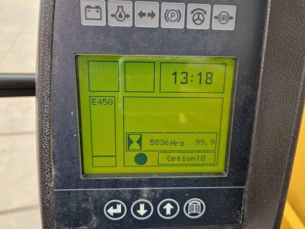 Waste/ Industry handler Liebherr R954C EW: picture 17