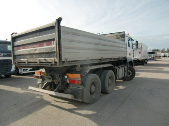 MAN TGA 26.360 6x4 Kipper, Manuel, E3 Schwarzmüller 3-Seitenkipper - Tipper: picture 4 MAN TGA 26.360 6x4 Kipper, Manuel, E3 Schwarzmüller 3-Seitenkipper - Tipper: picture 4