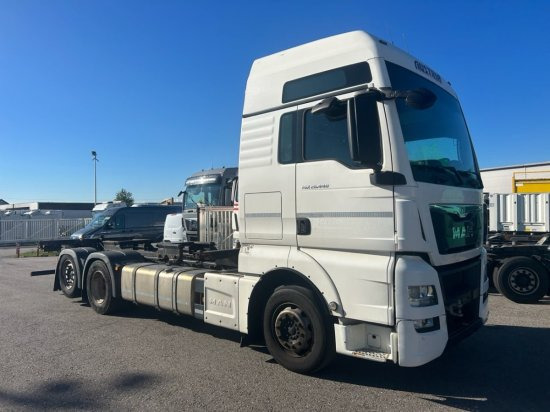 MAN TGX 26.440 BDF, XXL, Retarder, Automatik, E6, Liftachse, Motorschaden, Kurbelwellenschaden - Container transporter/ Swap body truck: picture 1 MAN TGX 26.440 BDF, XXL, Retarder, Automatik, E6, Liftachse, Motorschaden, Kurbelwellenschaden - Container transporter/ Swap body truck: picture 1