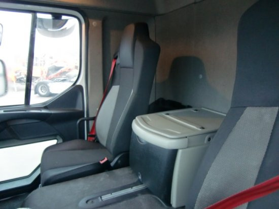 Box truck Renault Midlum D16 LBW E6: picture 11
