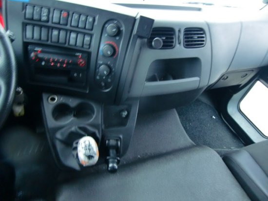 Box truck Renault Midlum D16 LBW E6: picture 9