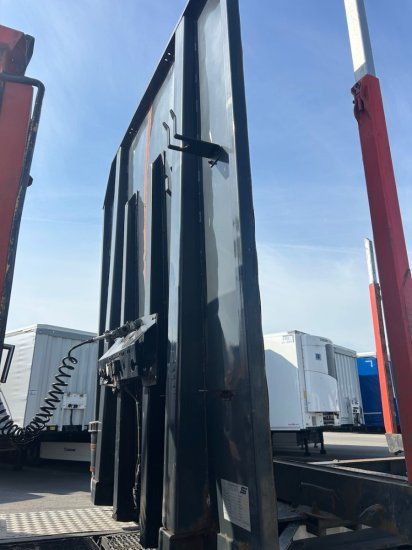 Schwarzmüller Holzauflieger 6 Rungenpaare, BPW-Achsen - Logging semi-trailer: picture 2 Schwarzmüller Holzauflieger 6 Rungenpaare, BPW-Achsen - Logging semi-trailer: picture 2