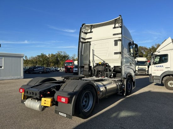 Iveco Stralis 460 Gas, 2 LNG-Tanks, Retarder, Leder - Tractor unit: picture 3 Iveco Stralis 460 Gas, 2 LNG-Tanks, Retarder, Leder - Tractor unit: picture 3