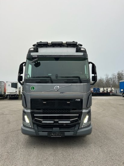 Volvo FH 16 650 6x4 Langholzzug + Doll M2K-9L Nachläufer mit Palfinger Epsilon S260C96, I-Shift, Retarder, - Logging truck, Crane truck: picture 2 Volvo FH 16 650 6x4 Langholzzug + Doll M2K-9L Nachläufer mit Palfinger Epsilon S260C96, I-Shift, Retarder, - Logging truck, Crane truck: picture 2