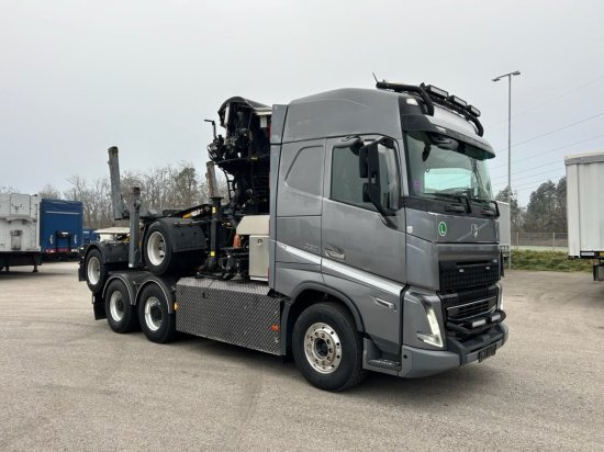 Volvo FH 16 650 6x4 Langholzzug + Doll M2K-9L Nachläufer mit Palfinger Epsilon S260C96, I-Shift, Retarder, - Logging truck, Crane truck: picture 3 Volvo FH 16 650 6x4 Langholzzug + Doll M2K-9L Nachläufer mit Palfinger Epsilon S260C96, I-Shift, Retarder, - Logging truck, Crane truck: picture 3