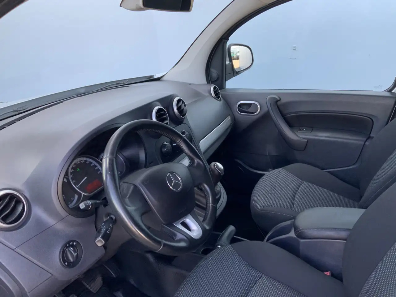 Mercedes-Benz Citan 109 CDI BlueEFFICIENCY Airco Cruise Euro 5 - Small van: picture 5 Mercedes-Benz Citan 109 CDI BlueEFFICIENCY Airco Cruise Euro 5 - Small van: picture 5