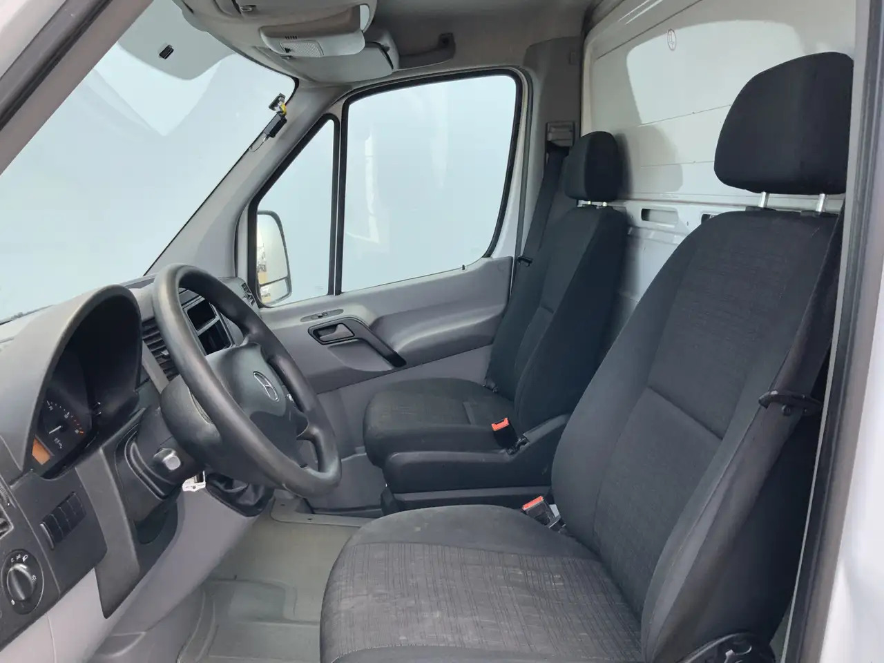 Mercedes-Benz Sprinter 311 2.2 CDI 366 ijsAuto - 40 C. Deuren 10 Euro 6 - Refrigerated van: picture 4 Mercedes-Benz Sprinter 311 2.2 CDI 366 ijsAuto - 40 C. Deuren 10 Euro 6 - Refrigerated van: picture 4