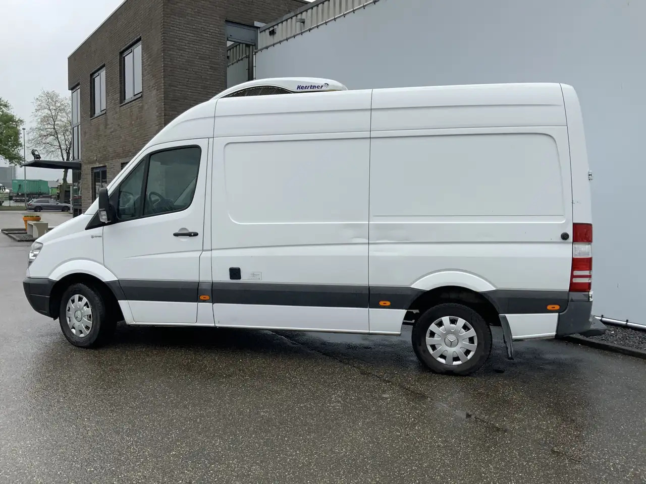 Mercedes-Benz Sprinter 313CDI (Motor Defect!!!)Vriesauto Hangwerk Airco D - Refrigerated van: picture 4 Mercedes-Benz Sprinter 313CDI (Motor Defect!!!)Vriesauto Hangwerk Airco D - Refrigerated van: picture 4