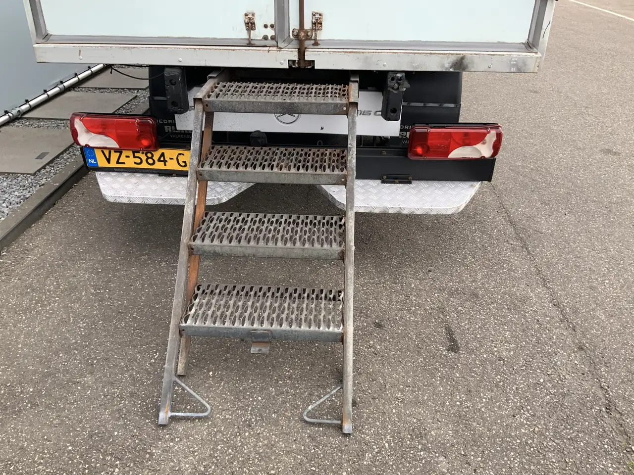 Box van Mercedes-Benz Sprinter 516 2.2 CDI 432 Meubelbak&Deuren &Trap Airco 3 Zit: picture 13