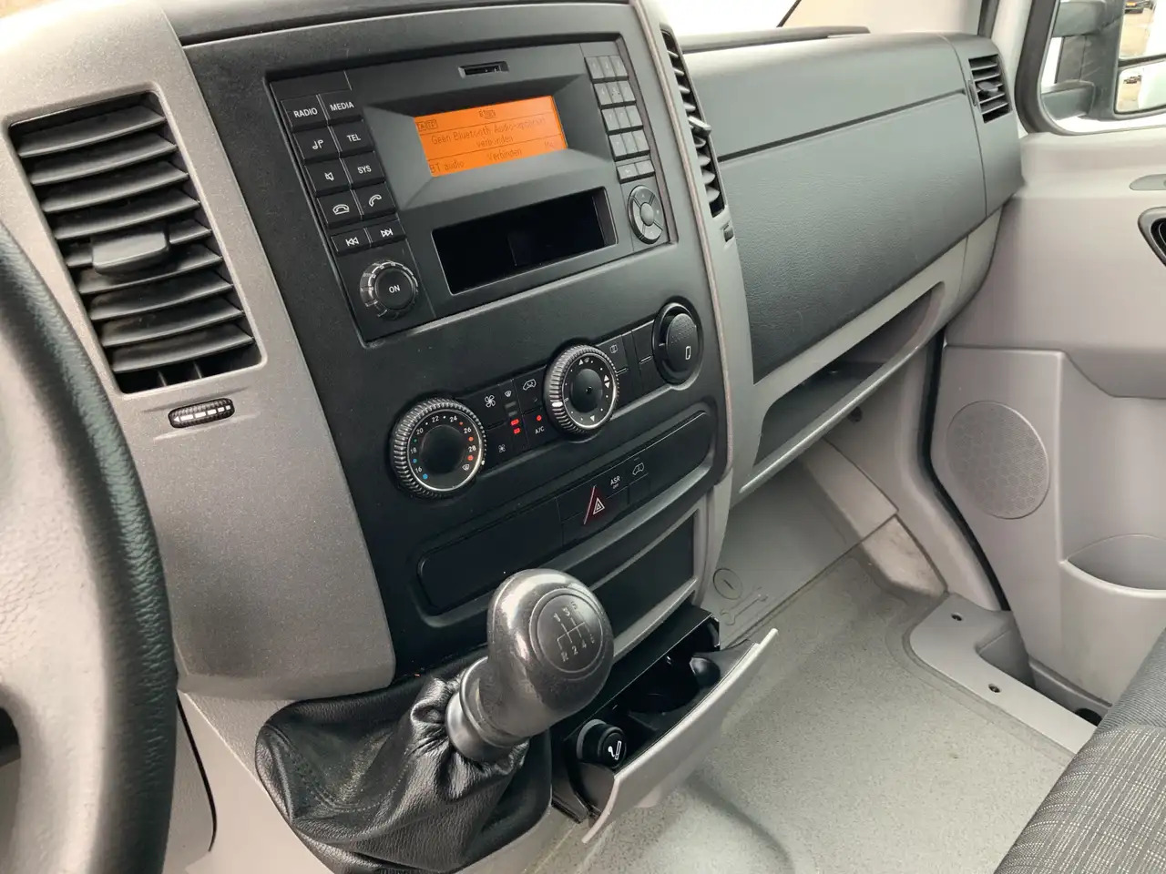 Box van Mercedes-Benz Sprinter 516 2.2 CDI 432 Meubelbak&Deuren &Trap Airco 3 Zit: picture 9