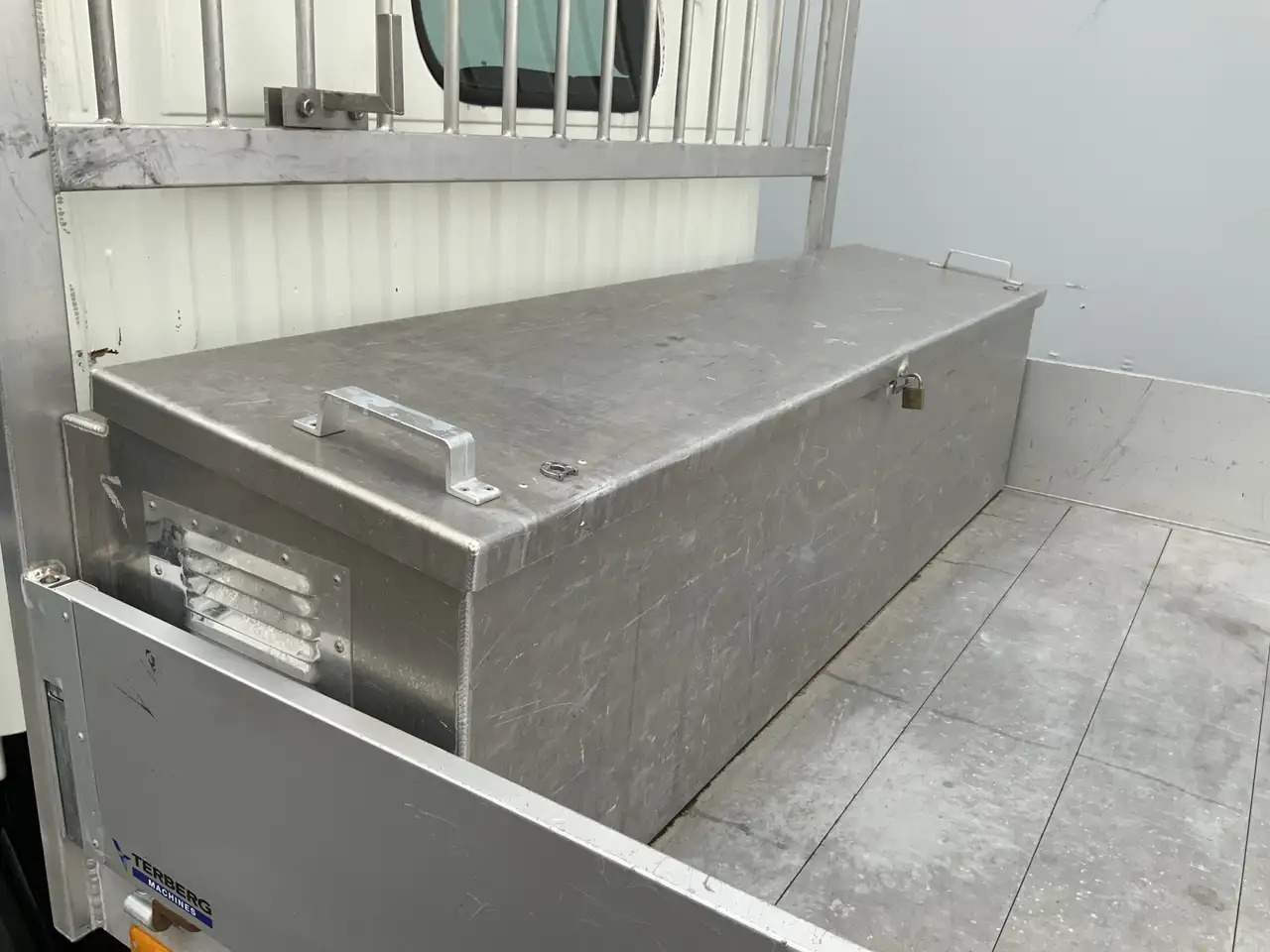 Tipper Nissan NT400 32.12 2.5 dCi 250 Kipper Trekhaak 2000 kg 3: picture 14