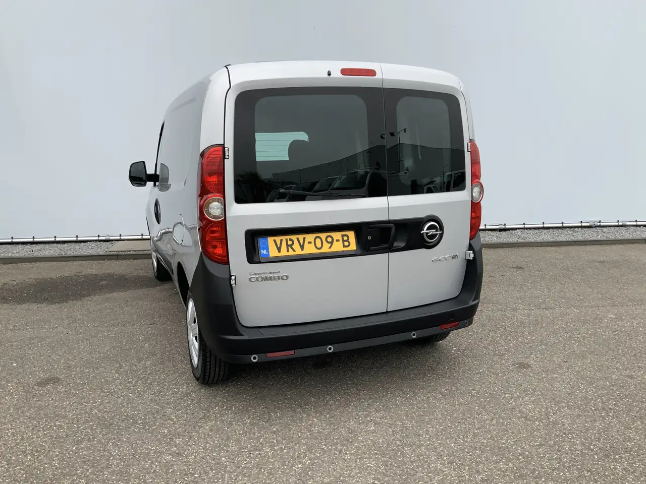 Opel Combo 1.3 CDTi L1H1 Edition Airco Euro 6 - Small van: picture 2 Opel Combo 1.3 CDTi L1H1 Edition Airco Euro 6 - Small van: picture 2