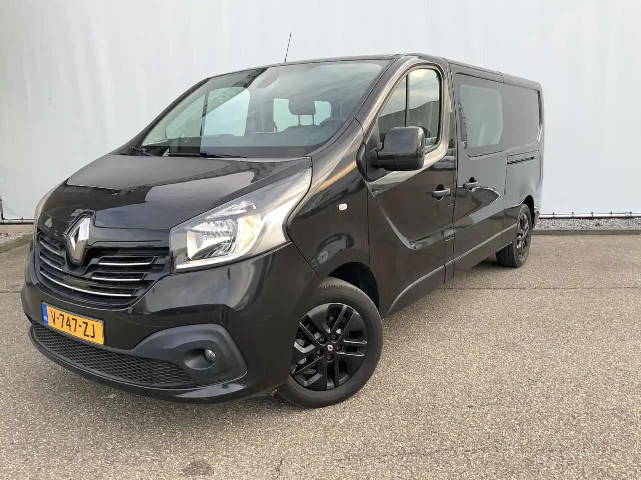 Renault Trafic 1.6 dCi T29 L2H1 Dub Cab Dub Schuifdeuren Airco Cr - Combi van: picture 1 Renault Trafic 1.6 dCi T29 L2H1 Dub Cab Dub Schuifdeuren Airco Cr - Combi van: picture 1