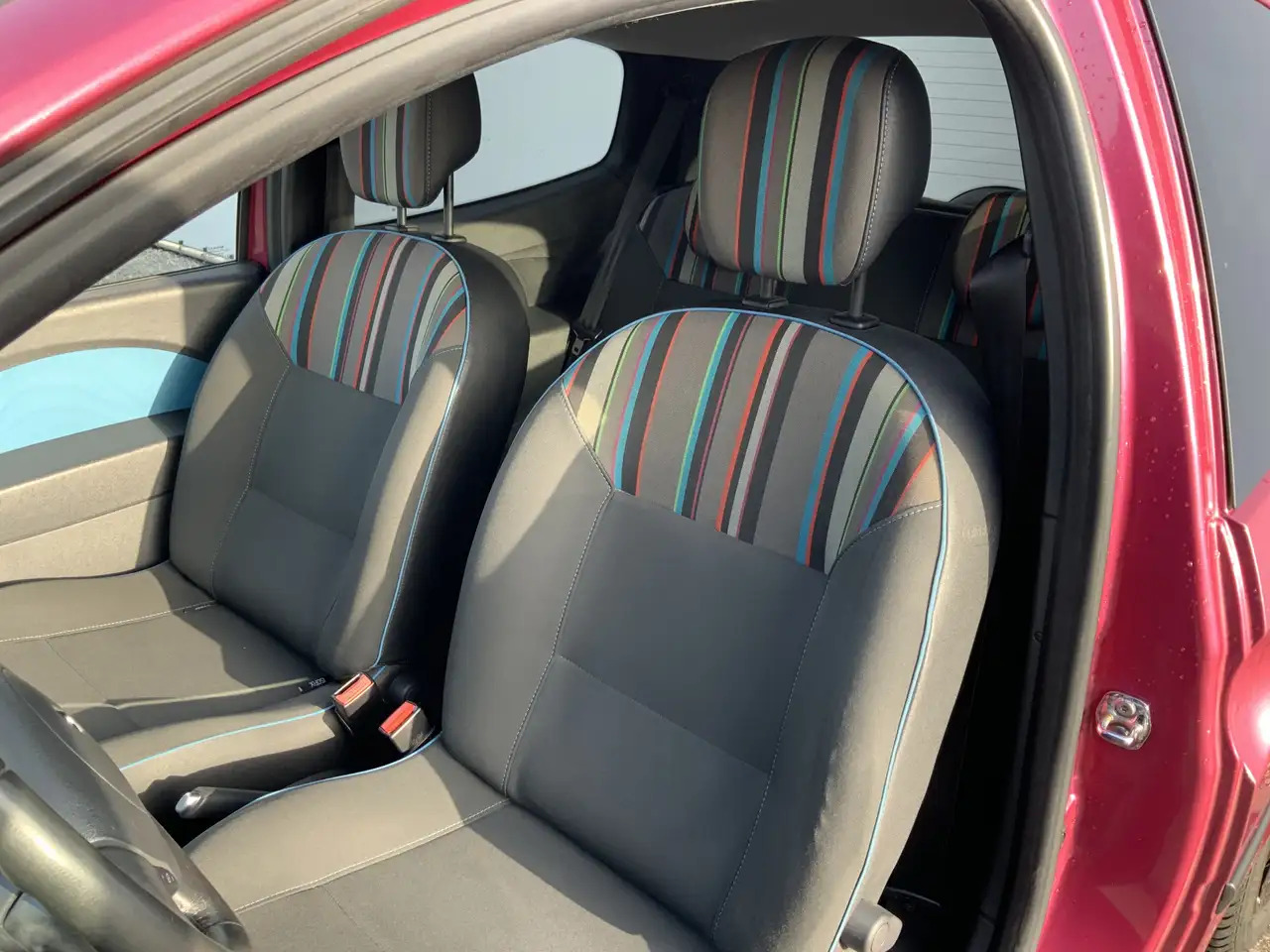 Renault Twingo 1.2 16V Collection, OPEN DAK!, Airco, Isofix, Blue - Hatchback: picture 5 Renault Twingo 1.2 16V Collection, OPEN DAK!, Airco, Isofix, Blue - Hatchback: picture 5