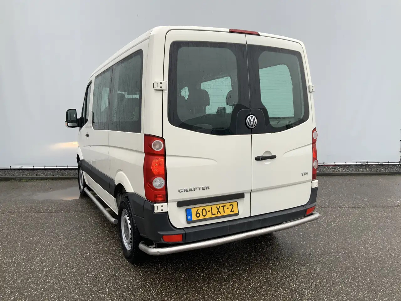 Volkswagen Crafter 35 2.5 TDI 9 persoons L1H1 Airco Side Bar Euro 4 - Passenger van: picture 2 Volkswagen Crafter 35 2.5 TDI 9 persoons L1H1 Airco Side Bar Euro 4 - Passenger van: picture 2