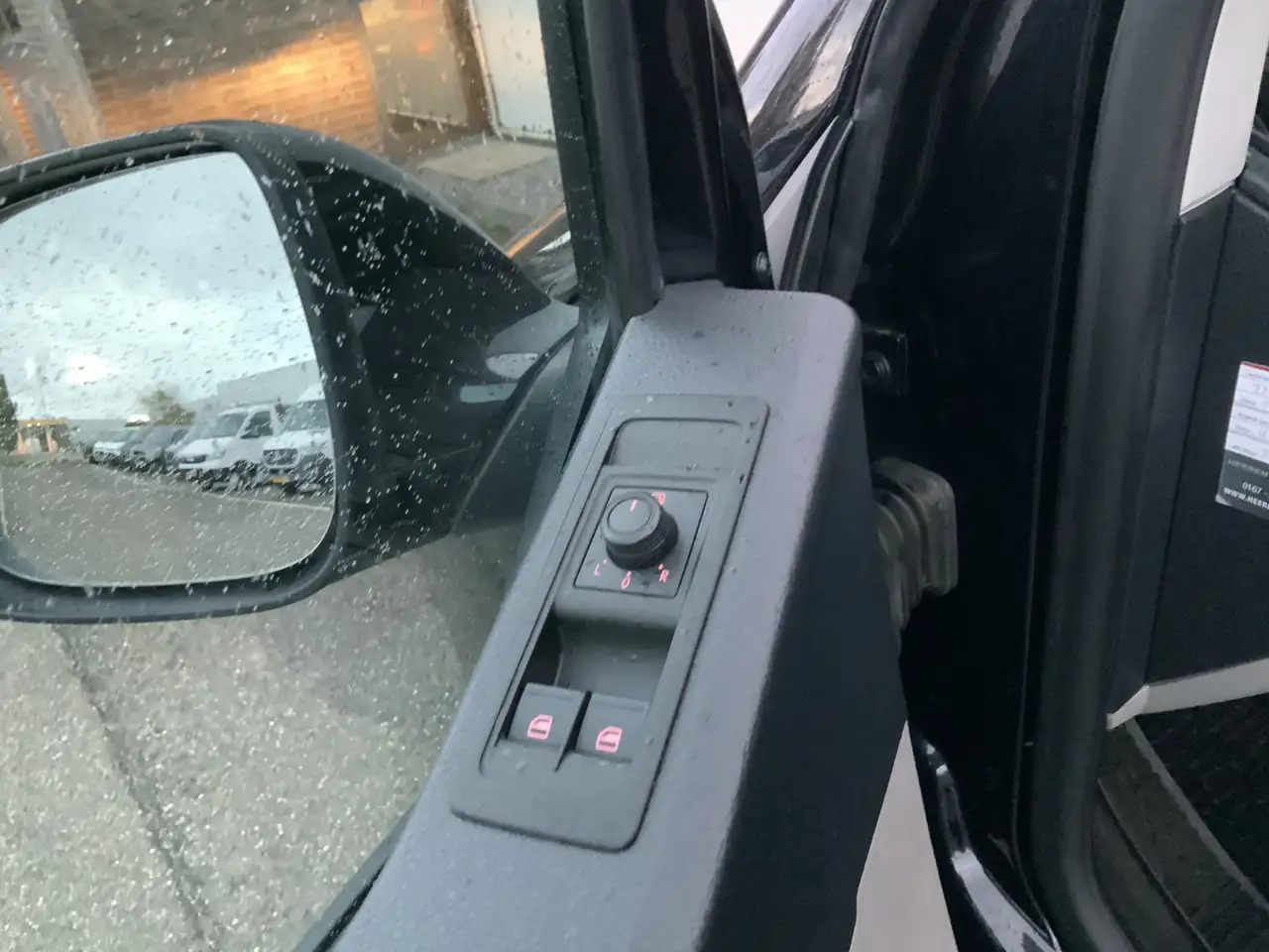 Volkswagen T6 Transporter 2.0 TDI L2H2 Highline Automaat Airco Cruise Navi A - Panel van: picture 5 Volkswagen T6 Transporter 2.0 TDI L2H2 Highline Automaat Airco Cruise Navi A - Panel van: picture 5