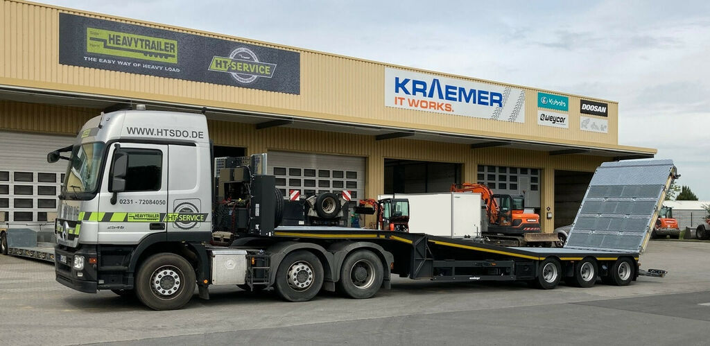 Meusburger 3-Achs-Satteltieflader mit abklappbarem Heck - Low loader semi-trailer: picture 1 Meusburger 3-Achs-Satteltieflader mit abklappbarem Heck - Low loader semi-trailer: picture 1