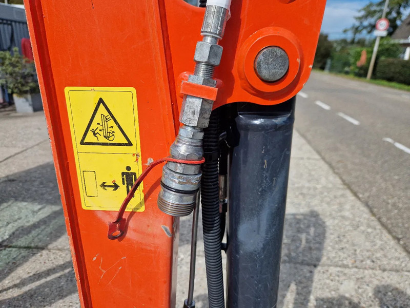 Leasing of Kubota KX019-4 met 1990 uur Kubota KX019-4 met 1990 uur: picture 12