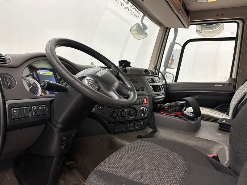 Dropside/ Flatbed truck, Crane truck DAF CF 440 - 8x4: picture 10