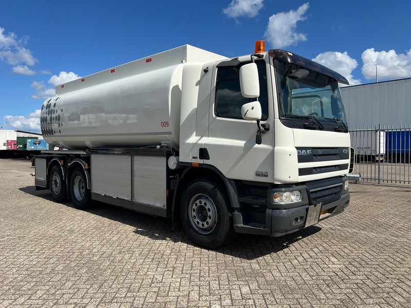DAF CF75.310 - 6x2 - Tank truck: picture 3 DAF CF75.310 - 6x2 - Tank truck: picture 3