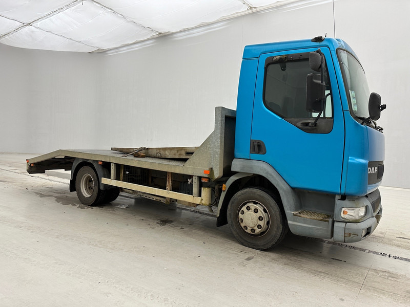 DAF LF45.12 - Autotransporter truck: picture 3 DAF LF45.12 - Autotransporter truck: picture 3