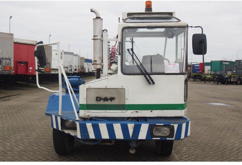 DAF RORO Terminal tractor TT13050H - Terminal tractor: picture 2 DAF RORO Terminal tractor TT13050H - Terminal tractor: picture 2