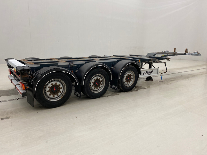 Fliegl Polyvalent skelet 2 x 20-30-40-45 ft - Container transporter/ Swap body semi-trailer: picture 4 Fliegl Polyvalent skelet 2 x 20-30-40-45 ft - Container transporter/ Swap body semi-trailer: picture 4