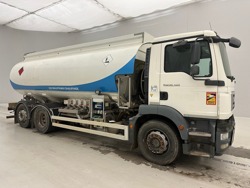 MAN TGM 26.340 - 6x2 - Tank truck: picture 3 MAN TGM 26.340 - 6x2 - Tank truck: picture 3