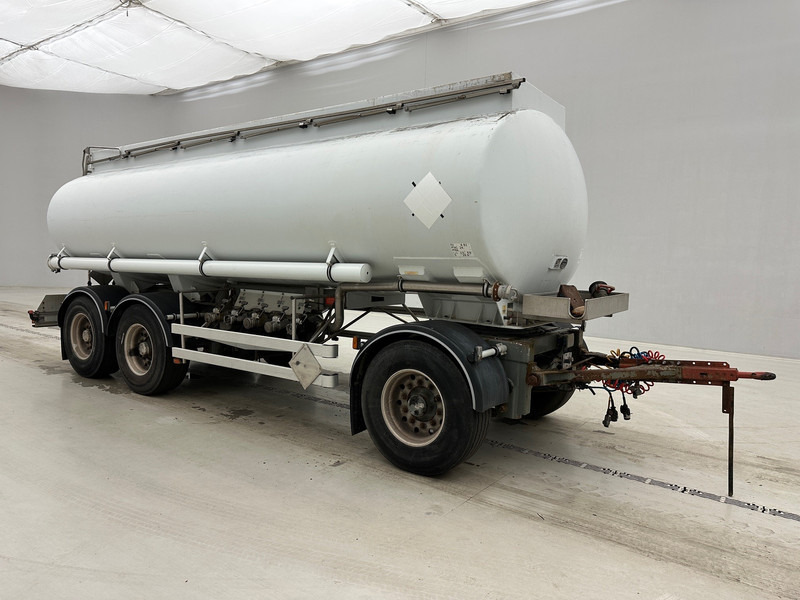 Magyar Aluminium tank 19570 L - Tank trailer: picture 3 Magyar Aluminium tank 19570 L - Tank trailer: picture 3