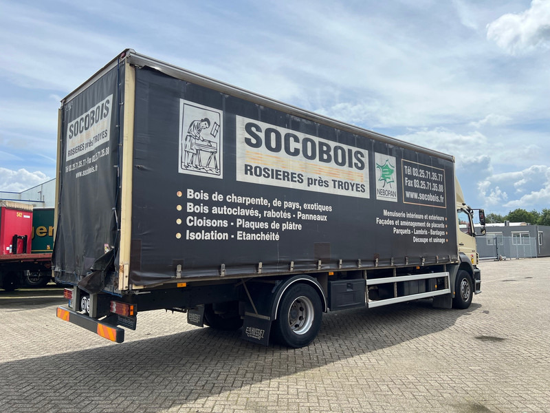 Mercedes-Benz Axor 1828 - Curtainsider truck: picture 4 Mercedes-Benz Axor 1828 - Curtainsider truck: picture 4