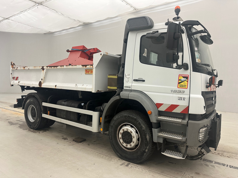 Mercedes-Benz Axor 1833 - Tipper: picture 3 Mercedes-Benz Axor 1833 - Tipper: picture 3