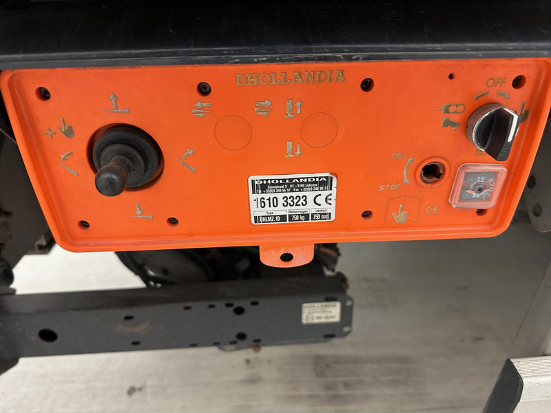 Renault Midlum D12 - Refrigerator truck: picture 5 Renault Midlum D12 - Refrigerator truck: picture 5