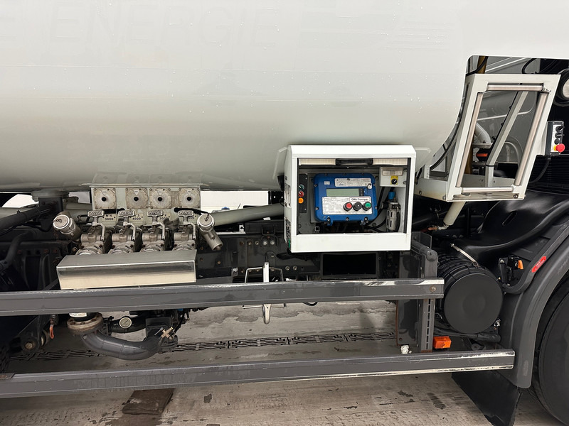 Renault Premium Lander 270 DXi - Tank truck: picture 5 Renault Premium Lander 270 DXi - Tank truck: picture 5