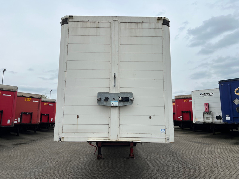 Renders X-steering tautliner - Curtainsider semi-trailer: picture 2 Renders X-steering tautliner - Curtainsider semi-trailer: picture 2