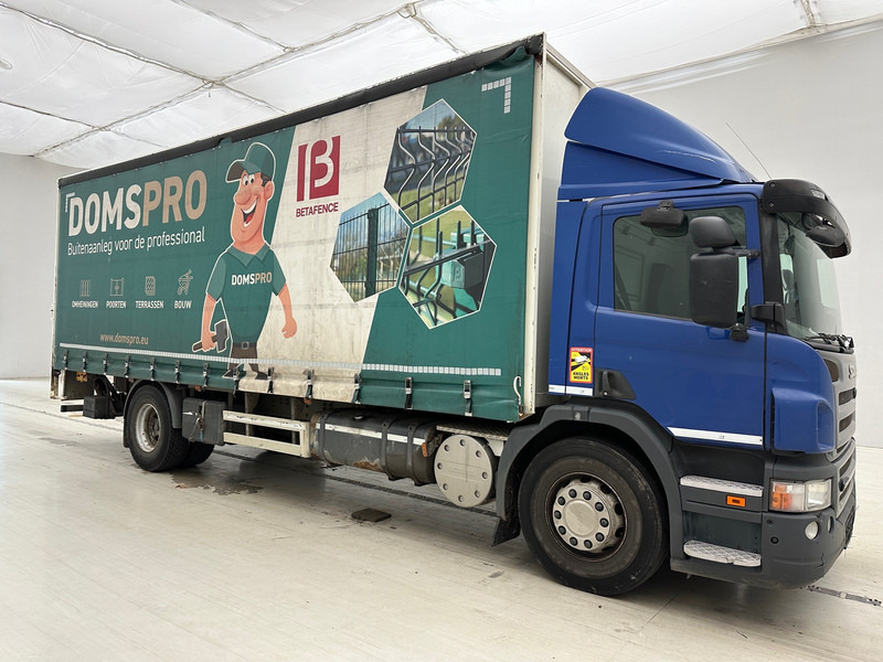 Scania P230 - Curtainsider truck: picture 3 Scania P230 - Curtainsider truck: picture 3