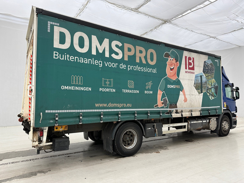 Scania P230 - Curtainsider truck: picture 4 Scania P230 - Curtainsider truck: picture 4